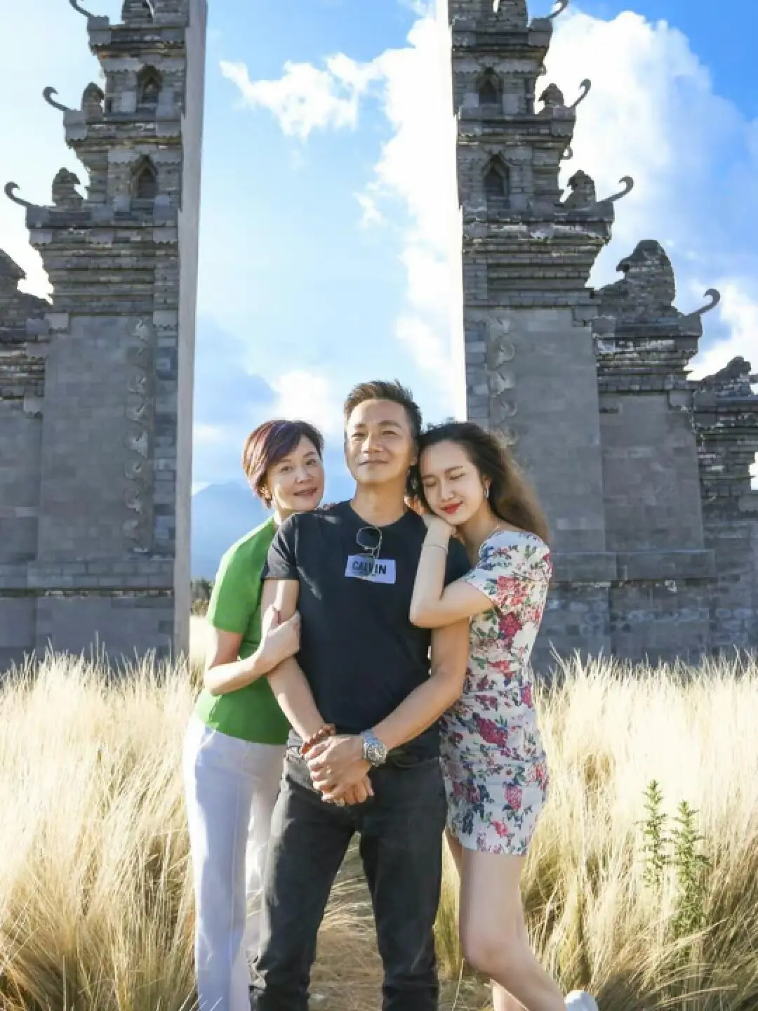 娶内地媳妇的10位港星，儿女双全，被传婚变，都是自己的选择