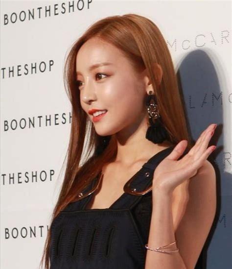 具荷拉晒与权志龙合影怎么回事 具荷拉和权志龙什么关系