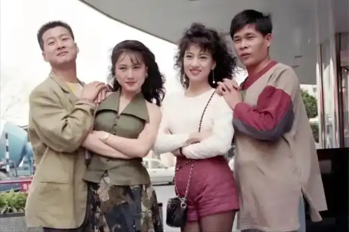 61岁孙兴官宣婚讯，与同居1月的前妻三度复合，富婆女友体面成全