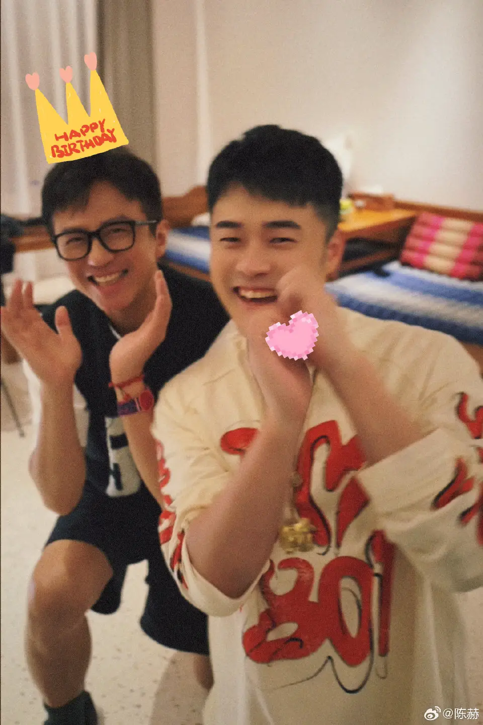 陈赫凌晨卡点为邓超庆生！相识12年彼此庆生11年，鹿晗中断发祝福