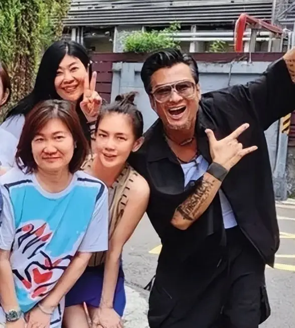 孙兴和前妻三度复合？61岁“老戏骨”的情感大戏，背后居然还有富婆成全！