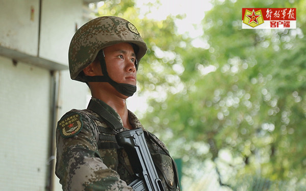 士兵与历史:香港回归20年,有我见证