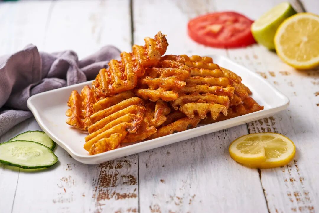 还在用薯条蘸番茄酱吃？看完这些“暗黑”薯条料理，你会沉默