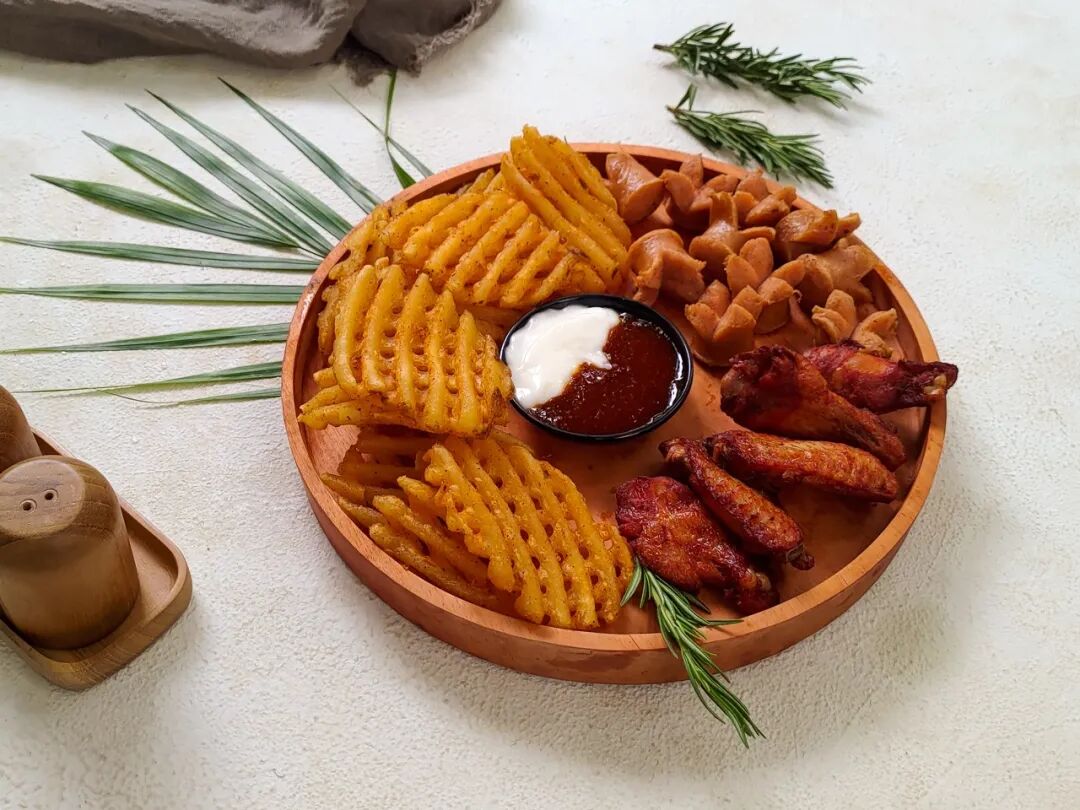 还在用薯条蘸番茄酱吃？看完这些“暗黑”薯条料理，你会沉默