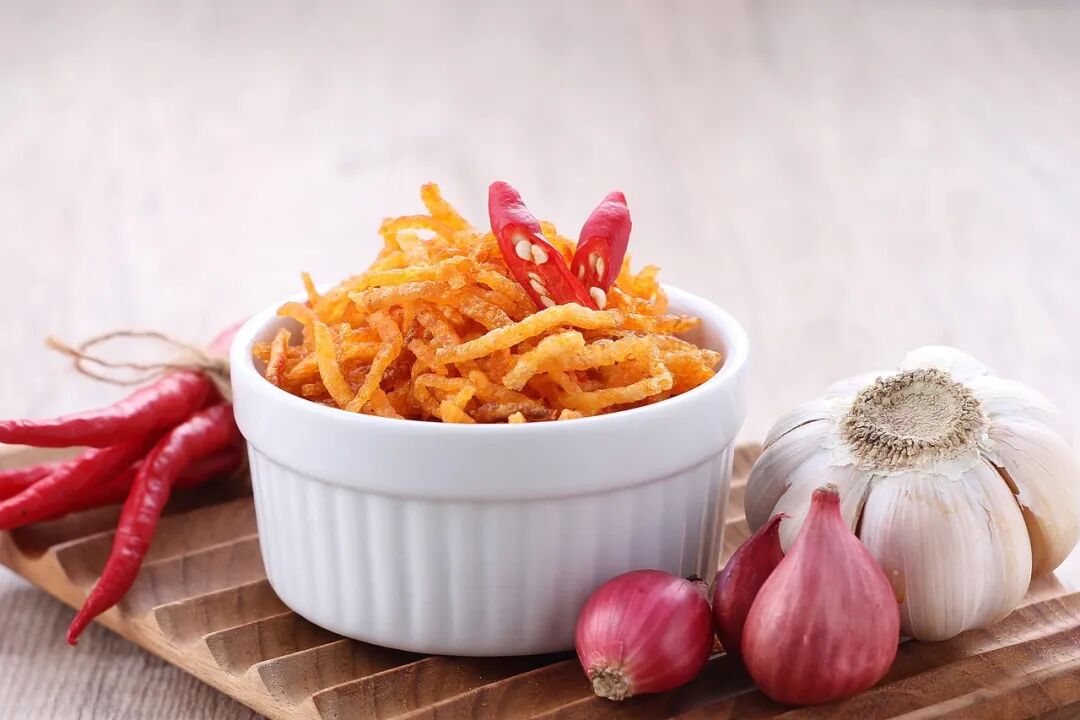 还在用薯条蘸番茄酱吃？看完这些“暗黑”薯条料理，你会沉默