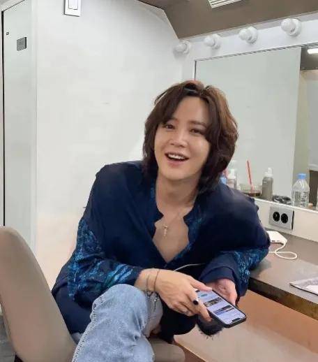 8位男星男生女相，有的越来越娇俏，有的成油腻大叔，长发遭人嫌