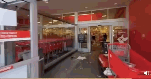 美国暴乱再升级，全球暴乱下，不惧炮火的中国人让人看到希望转载