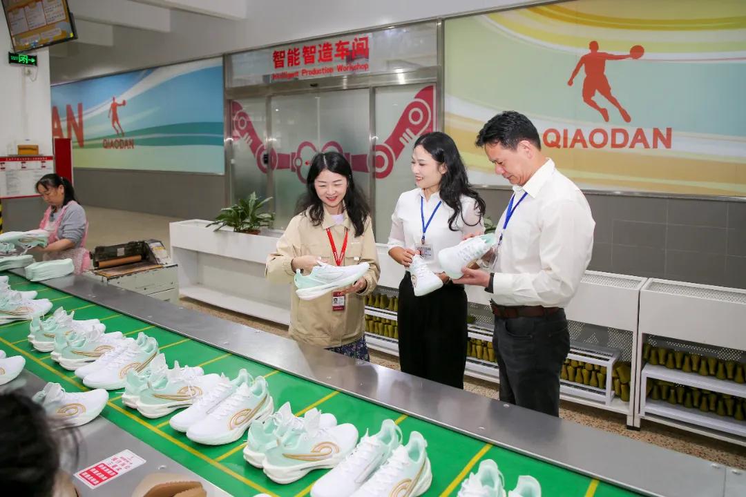 中纪报大篇幅报道！泉州以有效监督为民营经济健康发展清障护航