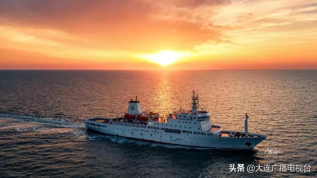 致敬青春大连!总有一种力量让我们泪流满面