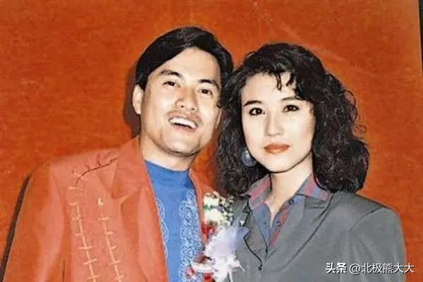 “夫凭妻贵”吕良伟:三婚娶贵州富婆一飞冲天,至少能少奋斗50年