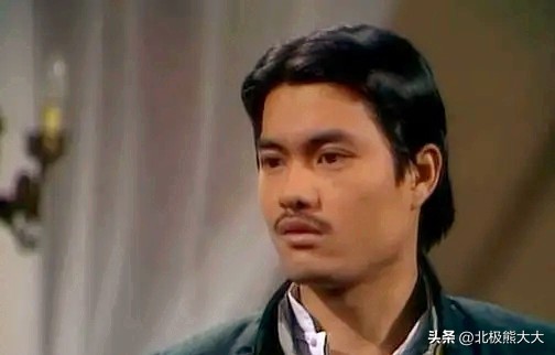 “夫凭妻贵”吕良伟:三婚娶贵州富婆一飞冲天,至少能少奋斗50年