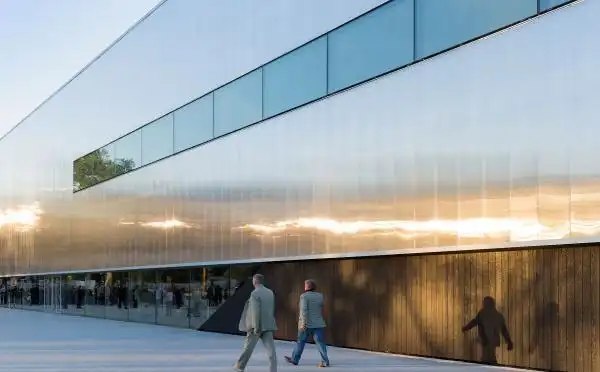 当真相成为赌注：战地记者的生死记录