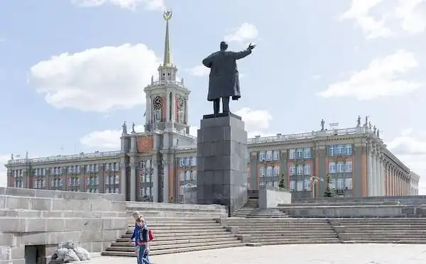 当真相成为赌注：战地记者的生死记录