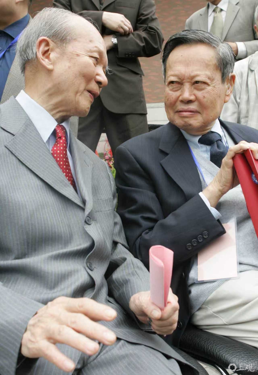 杨振宁和上海的不解情缘