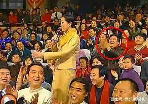 “春晚笑脸哥”今年拿到门票却没被央视镜头捕捉，他亲自道出原因