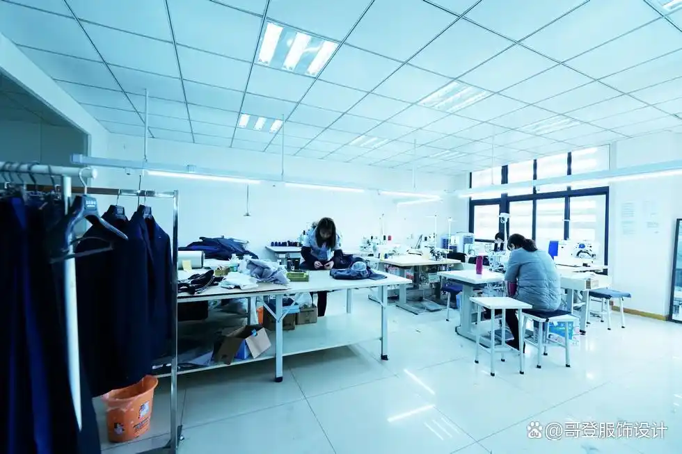 工作装西服定制（银行工作装西服）