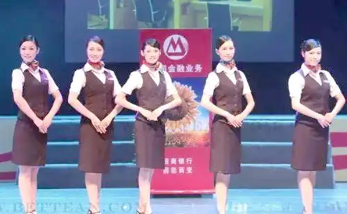 银行工作服的多样化魅力大盘点