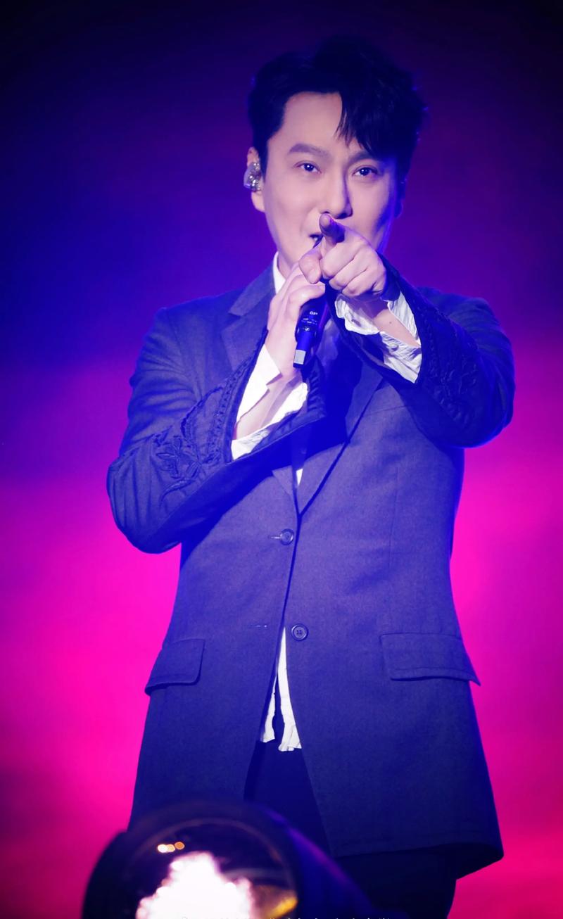 张信哲:那位用歌声温暖万千心灵的情歌王子!