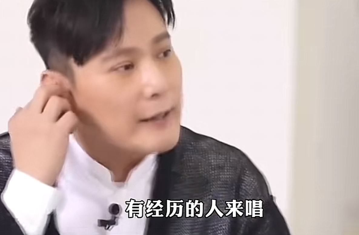 被十八线嘉宾嘲过气，"情歌王子"张信哲，透露57岁至今不娶的原因