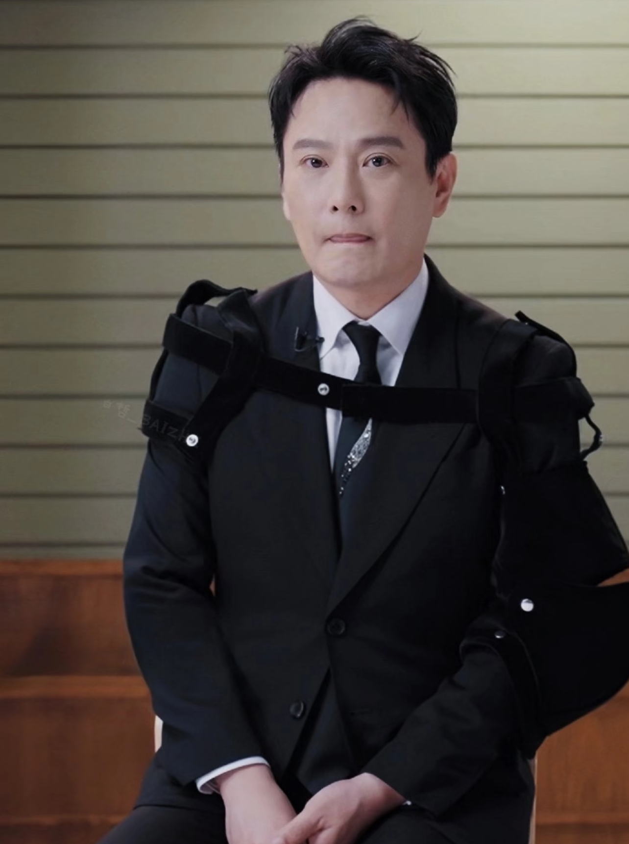 被十八线嘉宾嘲过气，"情歌王子"张信哲，透露57岁至今不娶的原因