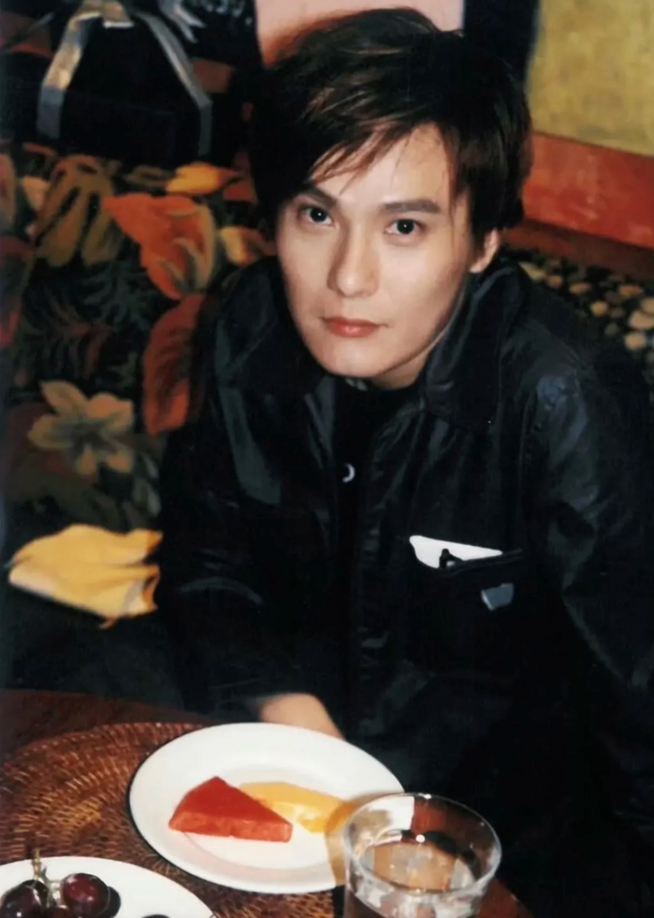 被十八线嘉宾嘲过气，"情歌王子"张信哲，透露57岁至今不娶的原因