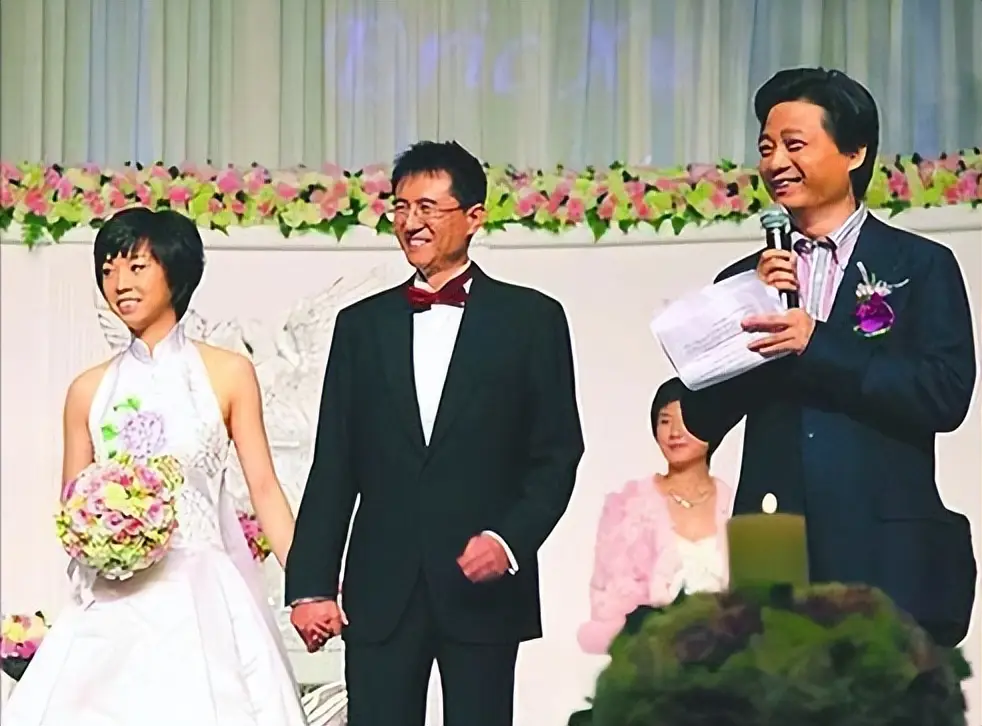 徐威:和袁立同居12年,但凡她接受1次求婚,我不会转身娶张怡宁