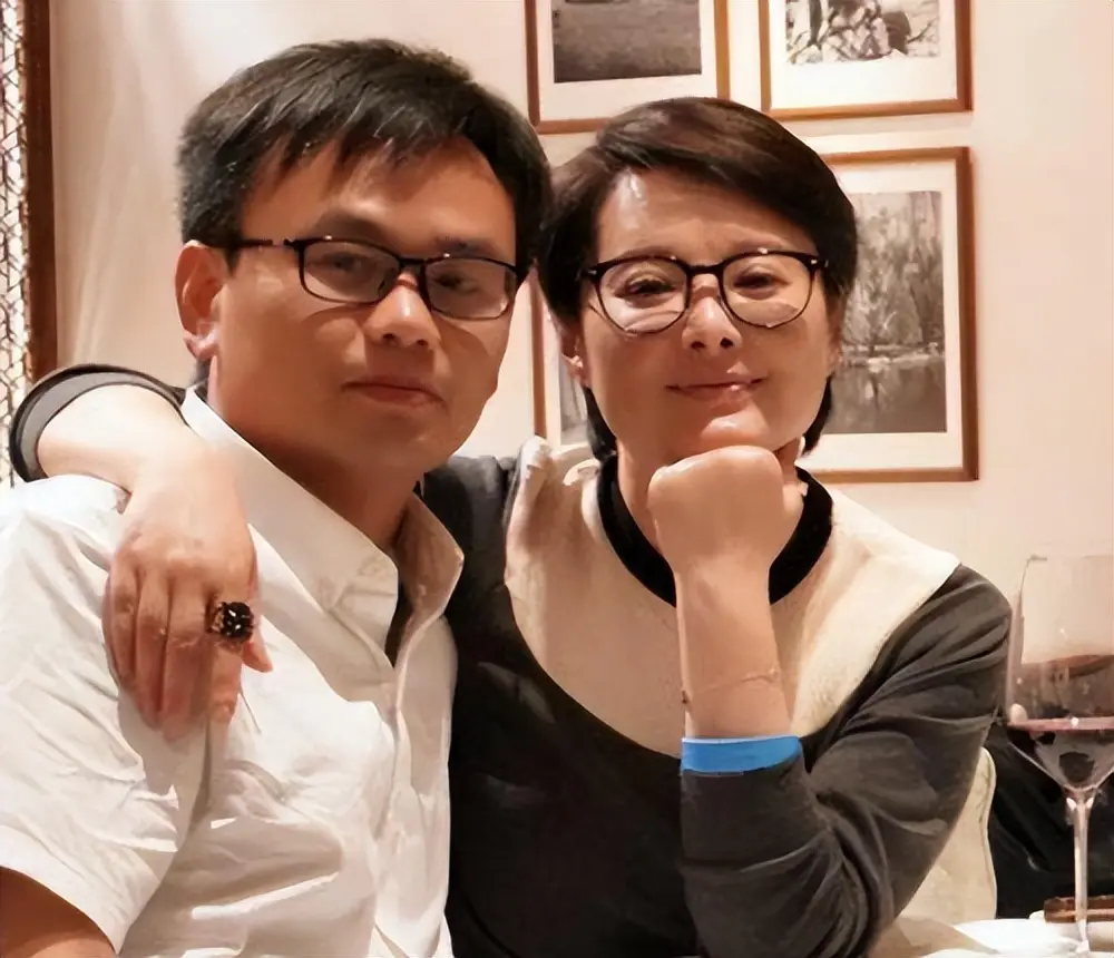 徐威:和袁立同居12年,但凡她接受1次求婚,我不会转身娶张怡宁