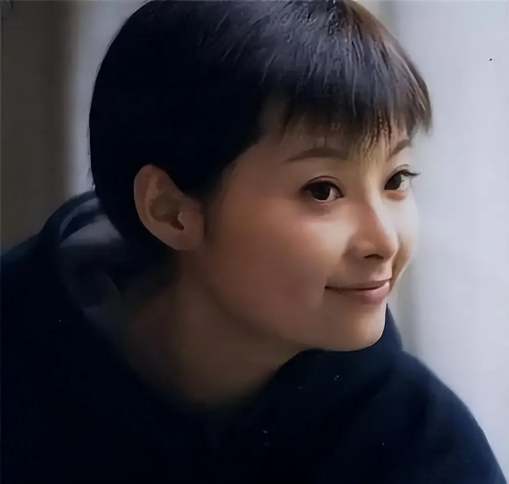 袁立与他同居12年,将美好的年华给了他,他却选择和张怡宁结婚