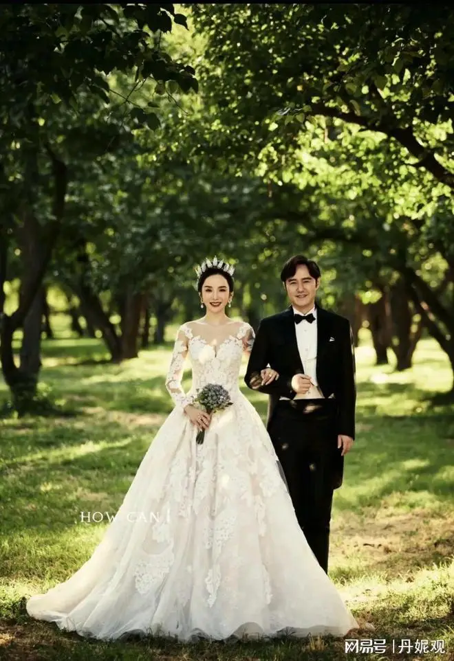 戏里结了九次婚,终于33岁来了一次真的,老公大她9岁演技也超好