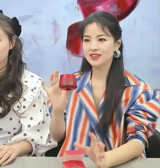 涂经纬：和撒贝宁分手后，如今怎么样了