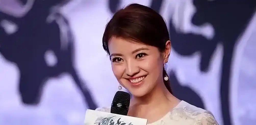 这一次，爱情事业双丰收的撒贝宁，彻底撕开了涂经纬的尴尬处境