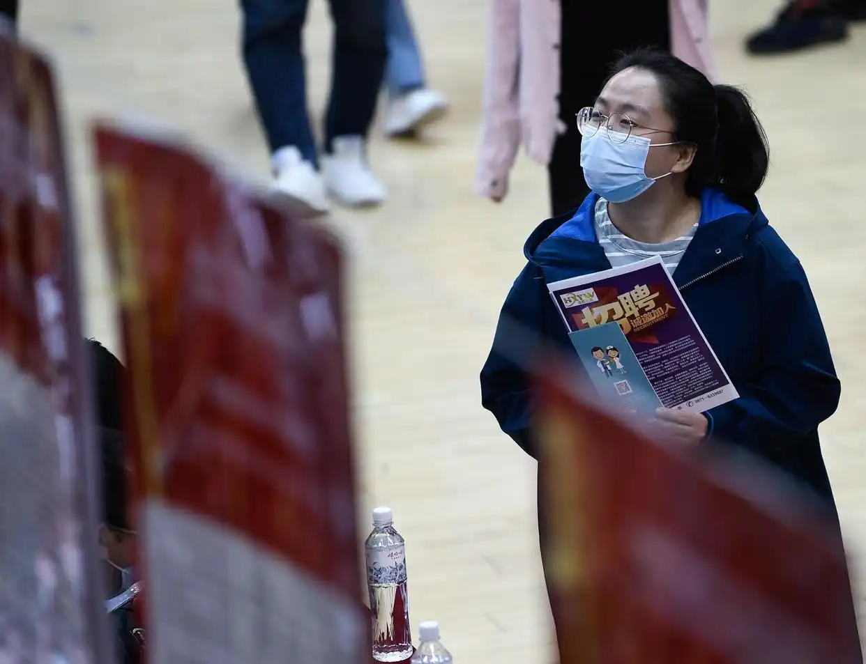 青海:校园招聘会助力毕业生就业