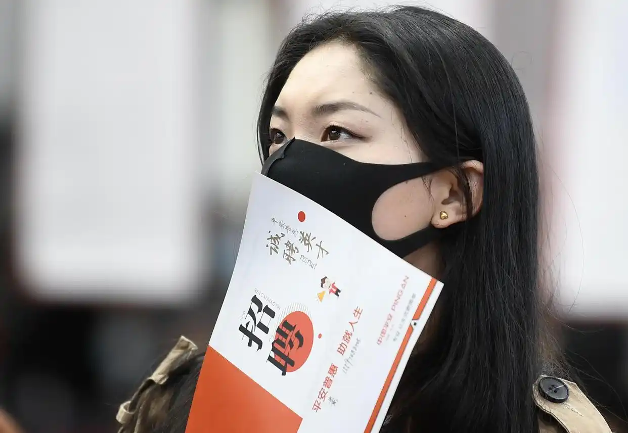 青海:校园招聘会助力毕业生就业