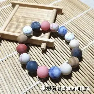 12 星座全解析:性格、恋爱、相性与星座石