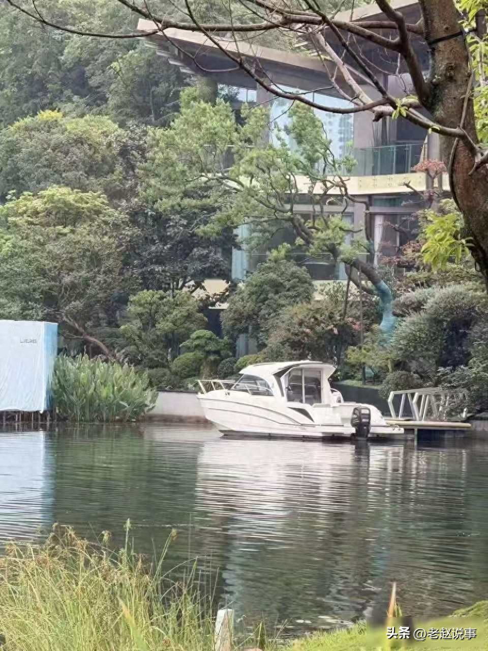 成都一套别墅流拍了，1.68亿起拍没人敢碰，背后牵出一桩老案