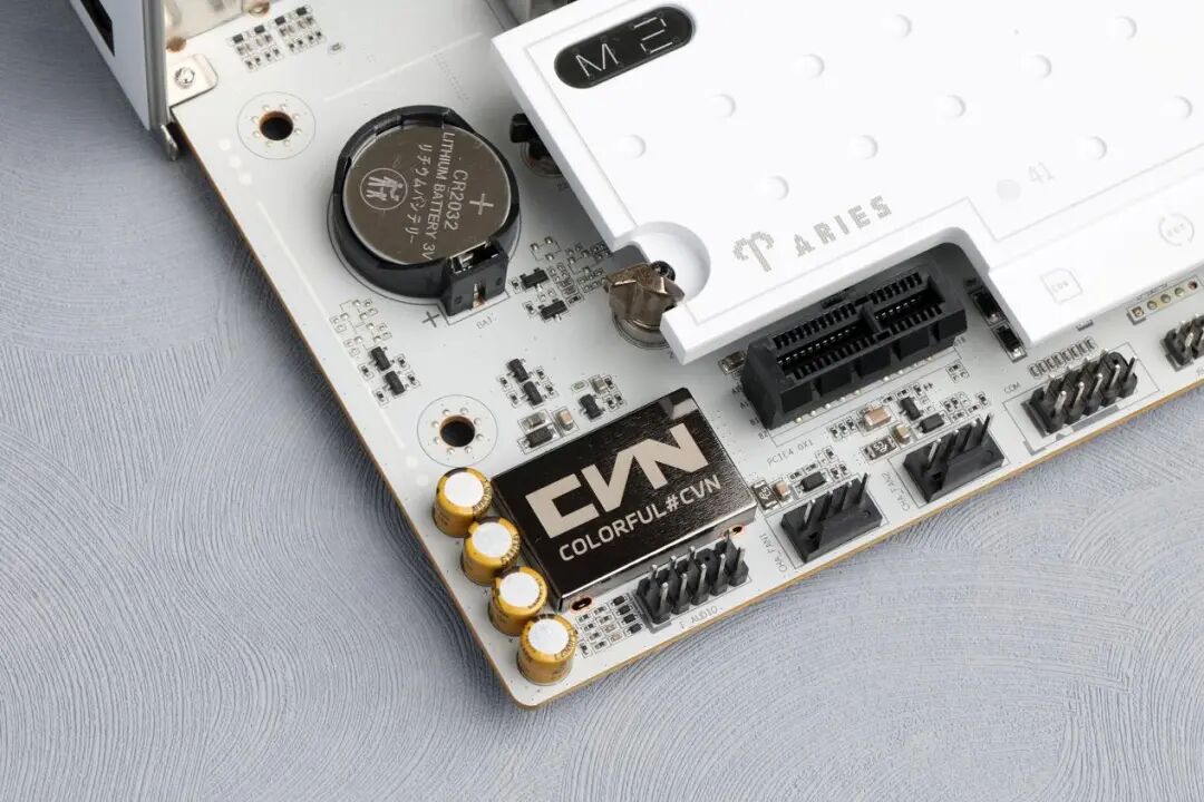 1199元获得17相供电、80A MOS与DDR5 8400内存：七彩虹B850M ARK方舟主板测试