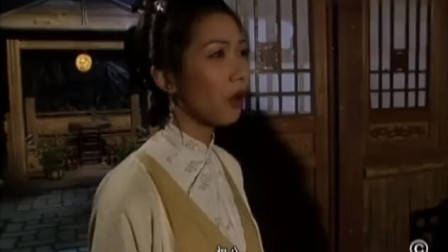 碰瓷党遇上女司机,别以为不敢撞你,男子当场被活活撞飞!