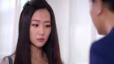 碰瓷党遇上女司机,别以为不敢撞你,男子当场被活活撞飞!