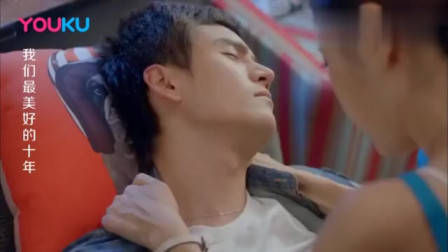 碰瓷党遇上女司机,别以为不敢撞你,男子当场被活活撞飞!