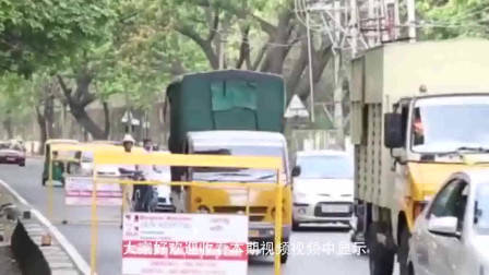 碰瓷党遇上女司机,别以为不敢撞你,男子当场被活活撞飞!