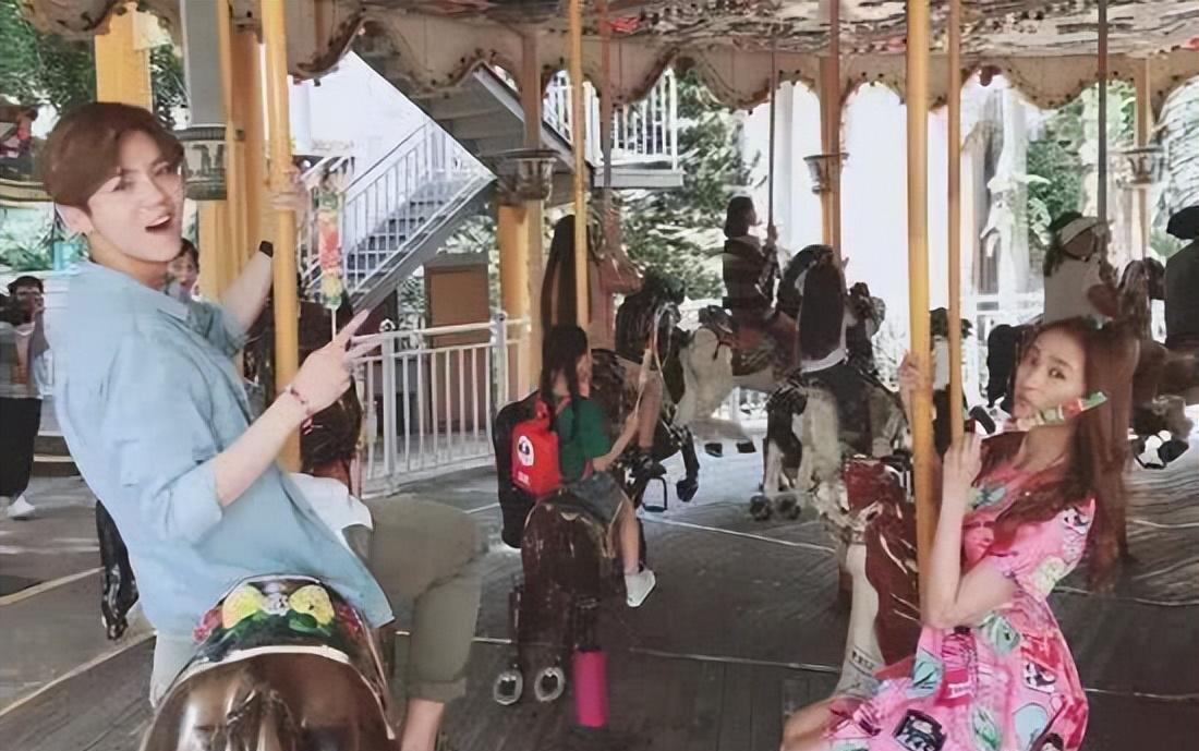 鹿晗背景有多硬？王思聪不敢评价他，时尚主编尊称他为少爷