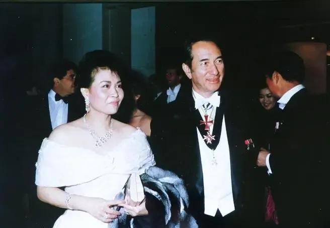 蓝琼缨病逝，何鸿燊几位太太中，蓝琼缨是独享丈夫爱最久的那位