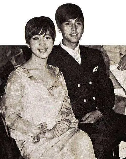 赌王的原配夫人黎婉华，曾是澳门第一美人，出身名门，却一生坎坷